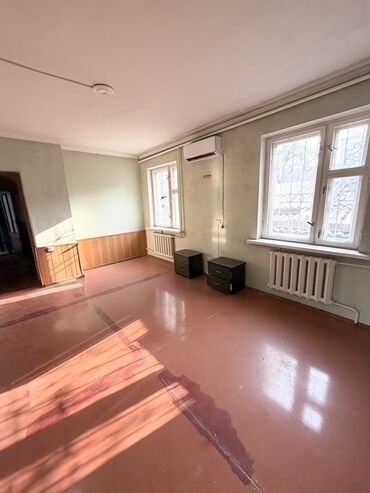 Долгосрочная аренда домов: 200 м², 7 комнат, Видеонаблюдение, Забор, огорожен, Парковка at lalafo.kg — 17 Долгосрочная аренда домов: 200 м², 7 комнат, Видеонаблюдение, Забор, огорожен, Парковка — 17