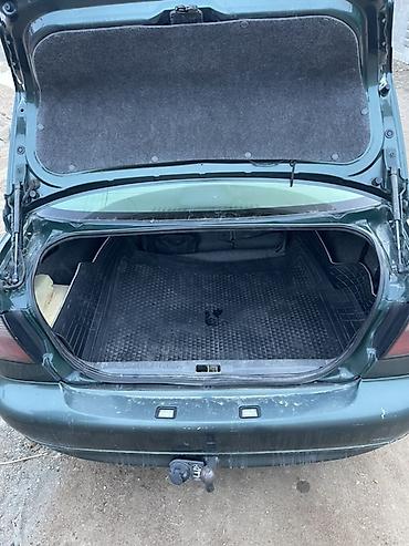 состояния отличное: Nissan Primera: 2000 г., 1.8 л, Механика, Бензин, Седан — 10