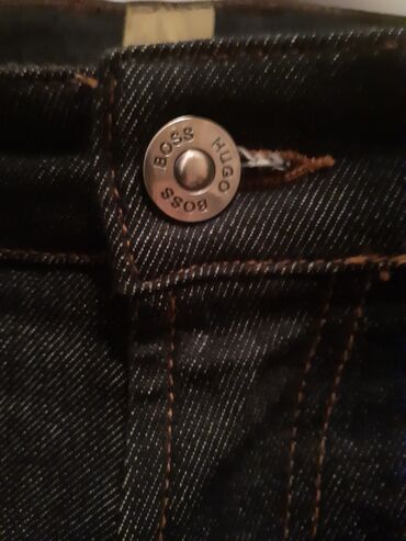 Cinslər: Cins şalvar, Hugo Boss — 10