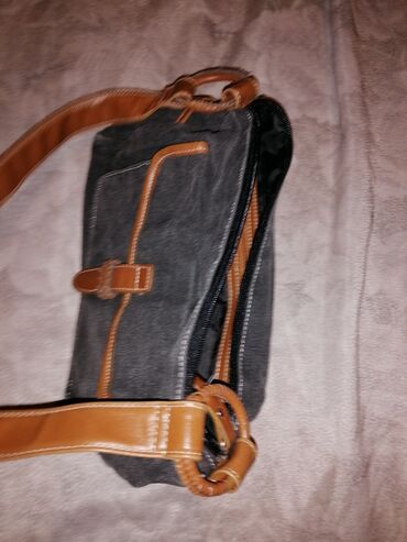 Другие сумки: . Новые. Красивые,классные сумочки. Фиолетовая сумочка, есть — 15