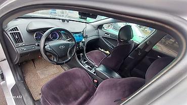 Hyundai: Hyundai Sonata: 2012 г., 2 л, Газ — 10