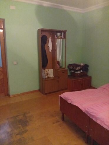 Uzunmüddətli kirayə evlər: 90 kv. m, 3 otaqlı, Qaz — 10