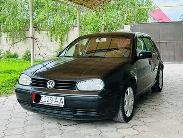 Транспорт: Volkswagen Golf: 2000 г., 1.6 л, Механика, Бензин, Хэтчбэк