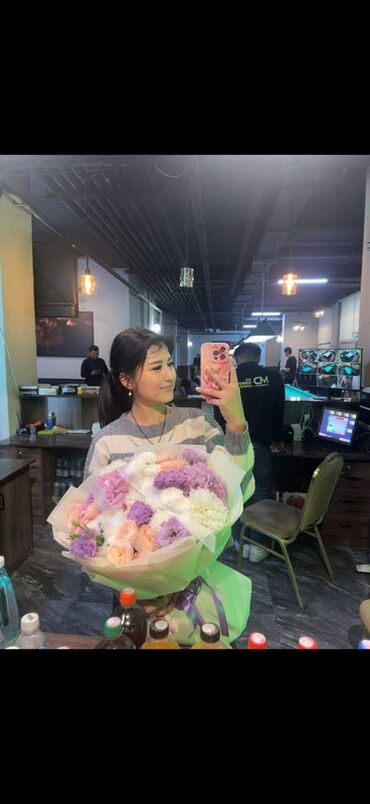 где купить цветы оптом дешево: Большой авторский букет в нежных тонах - Состав: гидрангея