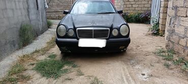 Mercedes-Benz E 280: 2.8 л | 1998 г. Седан
