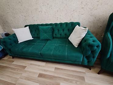 80 kub: Yumşaq mebel dəsti Tərkib: - 1 ədəd 3 nəfərlik divan (zümrüd-yaşıl — 3