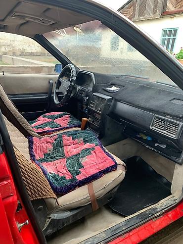 мото номер: Audi 100: 1986 г., Механика, Бензин, Седан — 5