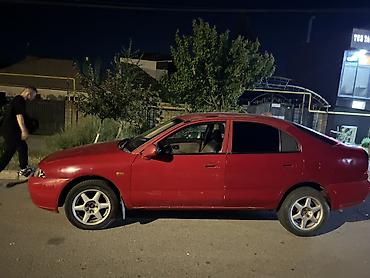 e6 3: Mitsubishi Carisma: 1995 г., 1.6 л, Механика, Бензин, Седан — 2