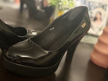 garda shoes: Tuflilər, Ölçü: 39, rəng - Qara, Yeni