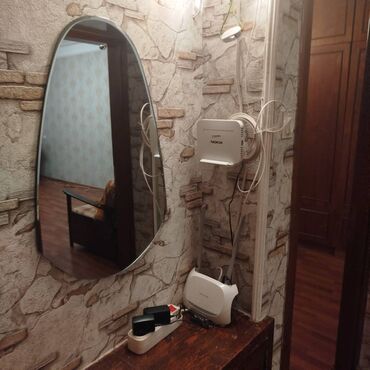 Uzunmüddətli kirayə mənzillər: Azadlıq metrosu yaxınlığında 8-ci mikrorayonda 5 mərtəbəli binanın — 9