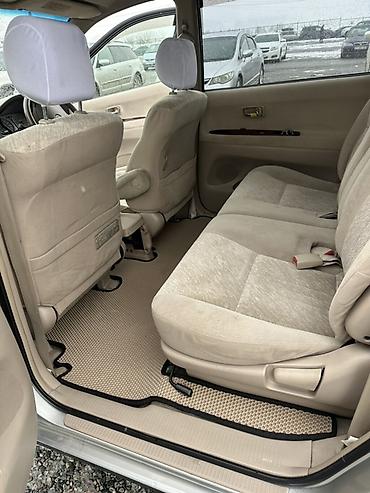 Toyota: Toyota Gaia: 2003 г., Минивэн — 15