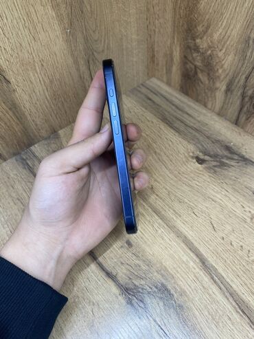 Apple iPhone: IPhone 15 Pro, Б/у, 256 ГБ, Blue Titanium, Чехол, 86 % — 5