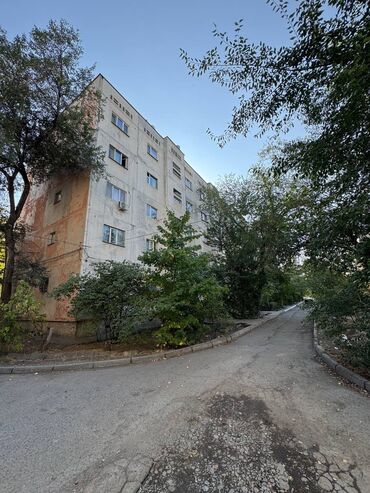 продажа квартира бишкек: 1 бөлмө, 34 кв. м, 105-серия, 5 кабат, Эски ремонт