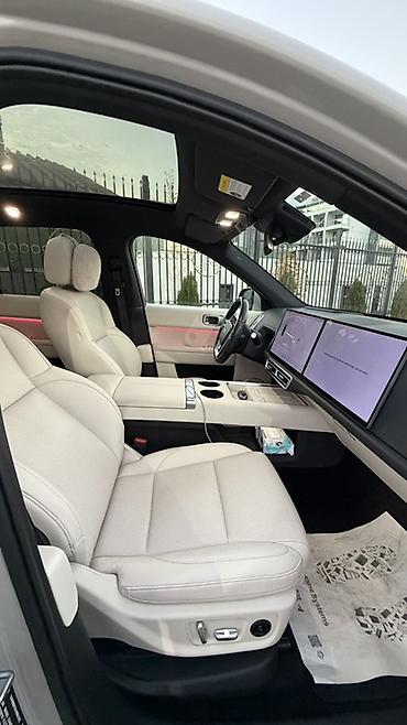 ux lexus: Lixiang L6: 2024 г., 1.5 л, Гибрид, Кроссовер — 10