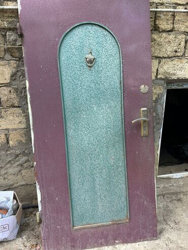пластиковые окна баку: Mənzil üçün İşlənmiş Giriş qapısı Glazok ilə, Zəmanətsiz, Ünvandan götürmə