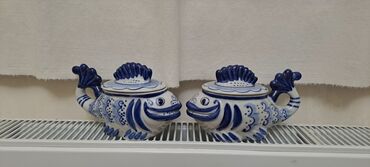 Xalçalar: Mücrü Zinət əşyaları üçün, Keramika