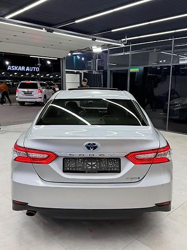 70: Toyota Camry: 2018 г., 2.5 л, Автомат, Гибрид, Седан — 5