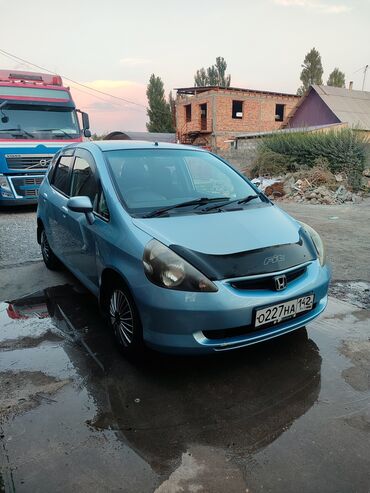 авто в расрочку бишкек: Honda Fit: 2002 г., 1.3 л, Вариатор, Бензин