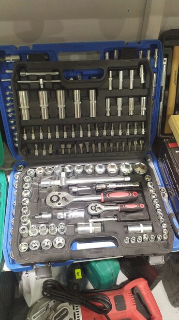 чемодан с инструментами для автомобиля: Новый Набор ключей