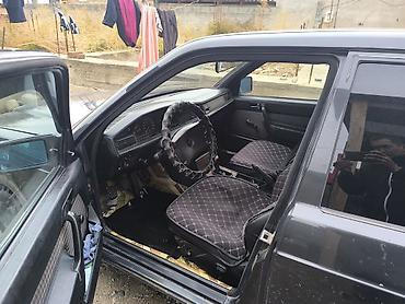 mercedes benz e 200: Mercedes-Benz 190: 1991 г., 2 л, Механика, Бензин, Седан — 5