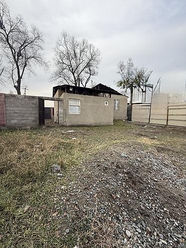 Продажа коттеджей и домов: 📍 В Сокулуке район церкви продается дом на участке 5 соток, 70 кв.м — 7