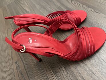 Basanoşka və səndəllər: Zara, Ölçü: 37, rəng - Qırmızı, Yeni — 3
