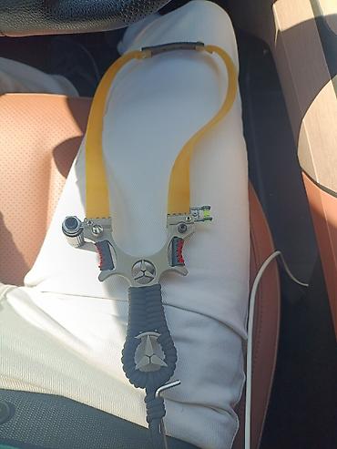 Professional sapand (slingshot) - Korpus: möhkəm metal gövdə