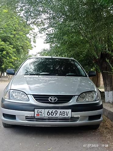corolla 2004: Toyota Avensis: 2002 г., Автомат, Бензин, Хэтчбэк — 1