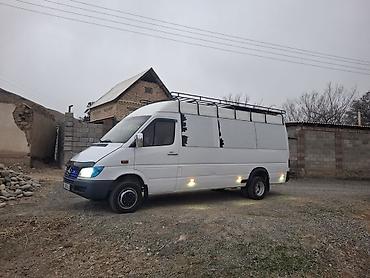 Легкий грузовой транспорт: Легкий грузовик, Mercedes-Benz — 3