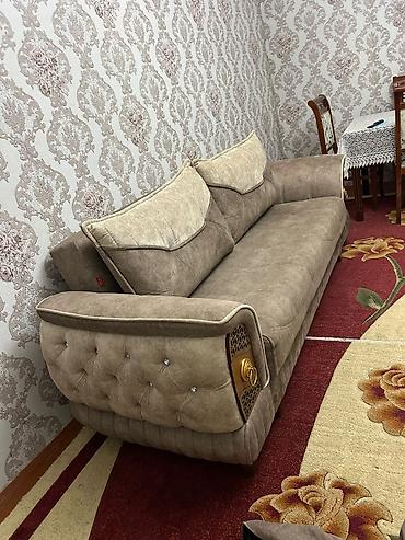 Divan satılır açılır bazalıdı Qiymet 270 azn.Ünvan Hövsan (0159)