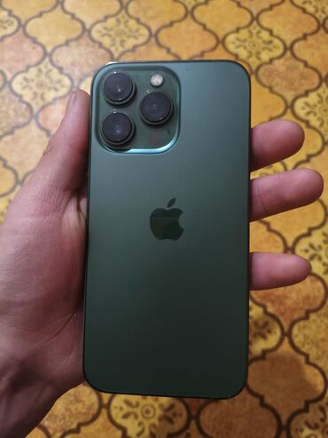 Apple iPhone: IPhone 13 Pro, Б/у, 128 ГБ, Alpine Green, Зарядное устройство, 83 % — 2