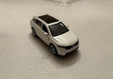 nerf satisi: Məhsul: KIA Sorento miniatür model avtomobil - Korpus: ağ rəngli — 2