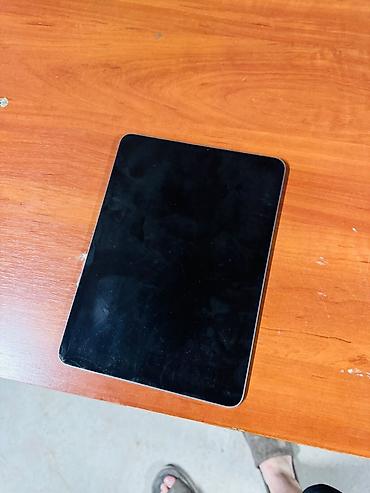 Техника и электроника: Планшет, Apple, память 128 ГБ, 10" - 11", Wi-Fi, Б/у, Классический цвет - Серый — 6