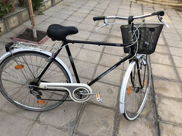 Musiqi alətləri: Şəhər tipli velosiped – Fischer Fortuna - Rəng: qara, ağ detallar -