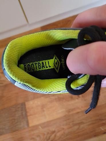 Patike: Umbro dečije patike za fudbal u sali (futsal) - Model: Umbro indoor - — 14