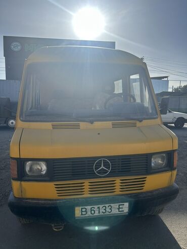 Mercedes-Benz: Mercedes-Benz T1: 1988 г., 2.4 л, Механика, Дизель, Бус
