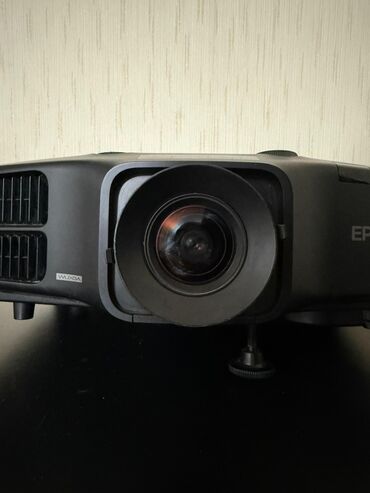 agcaqanad dermani usaq ucun: Proyektor Epson