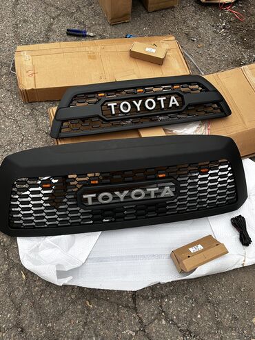 Багажники на крышу и фаркопы: Решетка радиатора Toyota 2024 г., Новый, Оригинал, Китай