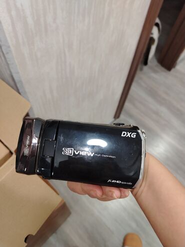 Videokameralar: Kamera yeni satilir, qutusu diski şarji üzərində — 10