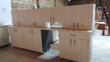 metbex kombayni: Mebil yendi ölcu 3 metir mebilin işkaflarin deyşe bilersiz moyka