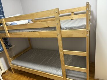 купить кухонный шкафчик напольный: Двухъярусная кровать из массива дерева (сосна). Компактное решение для