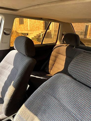 гольф 4 салон: Volkswagen Vento: 1992 г., 1.8 л, Механика, Седан — 6