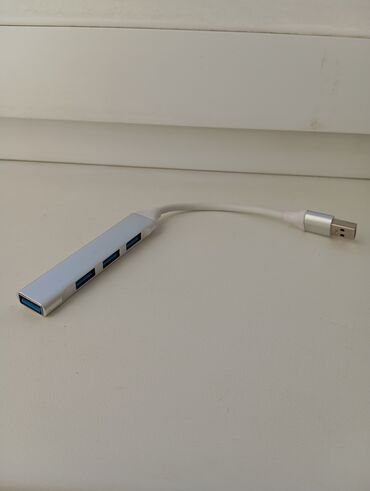 Другие аксессуары для компьютеров и ноутбуков: USB хаб на 4 порта, высокоскоростной USB 3.0. торг уместен ✅