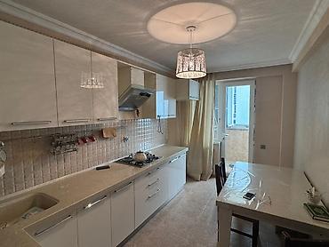 bakixanovda ev: Bakıxanov qəs., 3 otaqlı, Yeni tikili, 115 kv. m — 9
