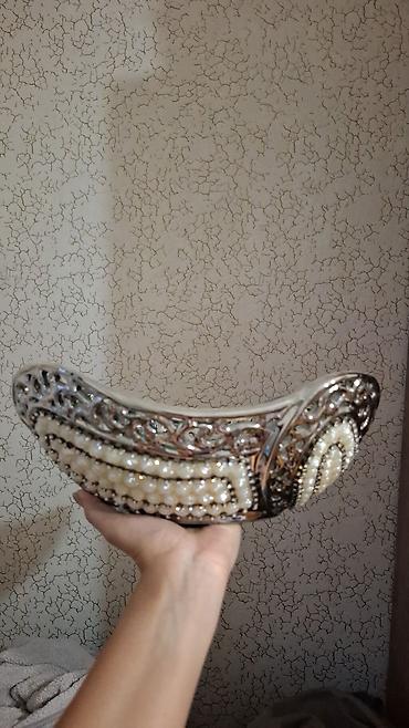 termo qab: Bəzəkli metal qab dəsti -3 ədəddir az istifadə olunub. - Material — 2