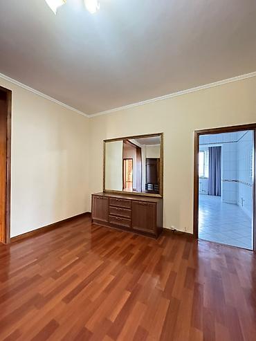 Продажа квартир: 4 комнаты, 219 м², Элитка, 2 этаж — 4