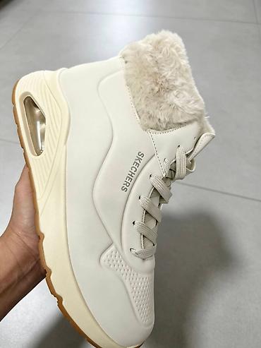 broj 39: Skechers duboke patike cipele NOVO Novo Brojevi 36 do 41 fb Moja — 2