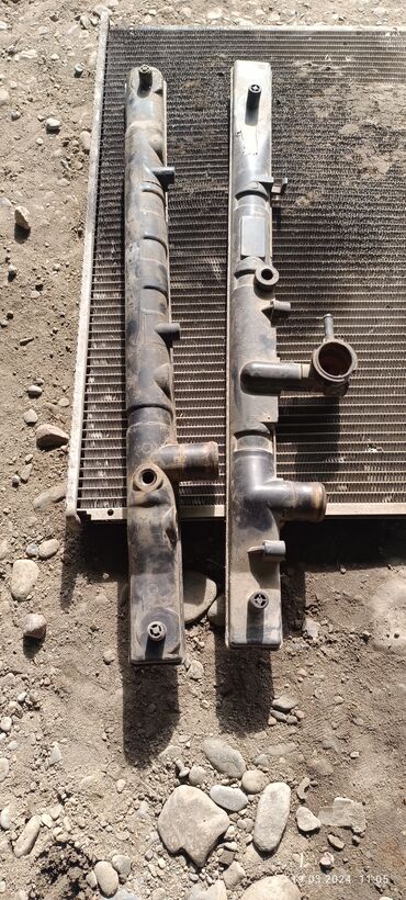 муз колонки: Крышки от радиатора 
Mazda 626
