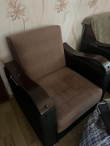 мебель для гостиной: Mebel və məişət texnikası dəsti - Yumşaq mebel: 1 ədəd geniş kreslo — 1