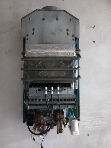 Аристон 32 л, Б/у, Нет кредита, Самовывоз